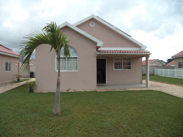 UDC General Manager Encourages Investor Buy-In for Caymanas Estates